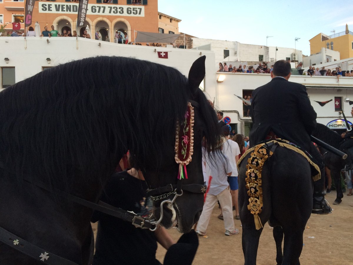 Vuelta en barco por la costa de Menorca