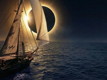 Experience the solar eclipse aboard a historic sailboat in Mallorca