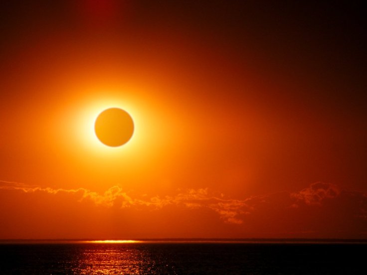 Vive el eclipse en Mallorca desde el mar