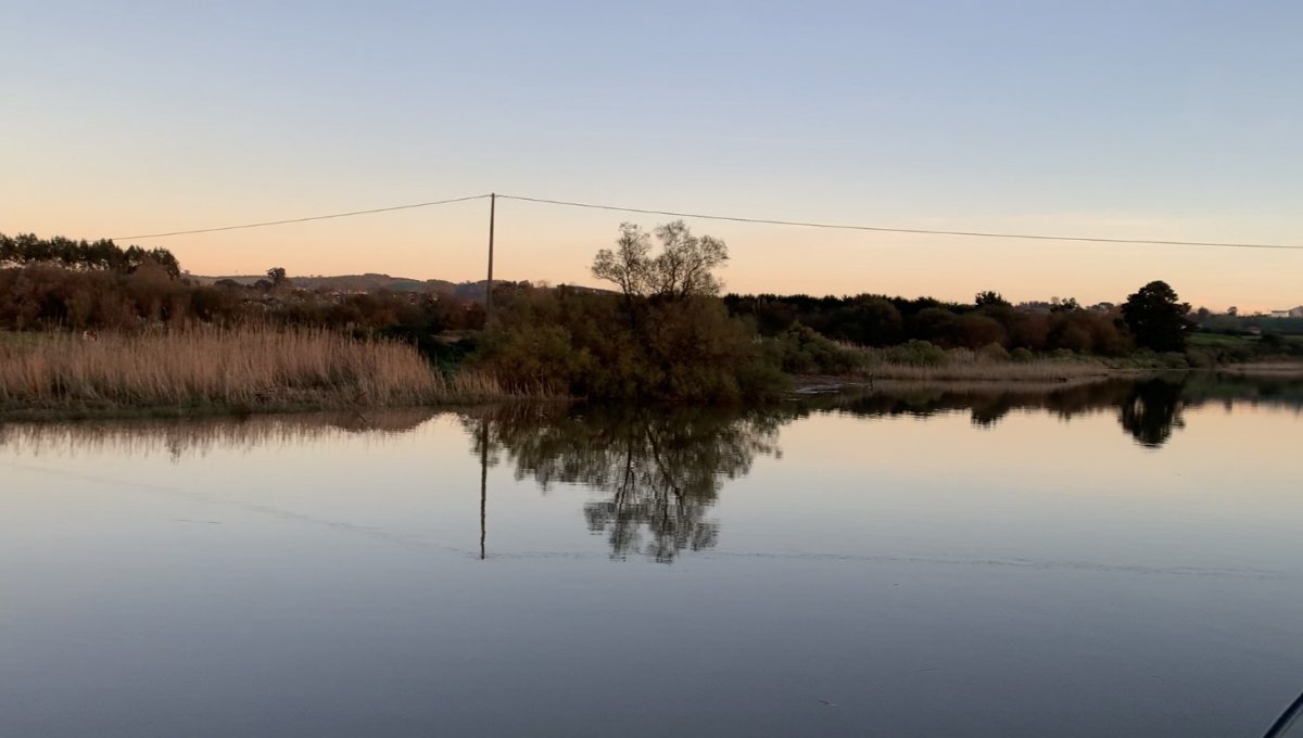 Corso di vela nella Ría di Cubas
