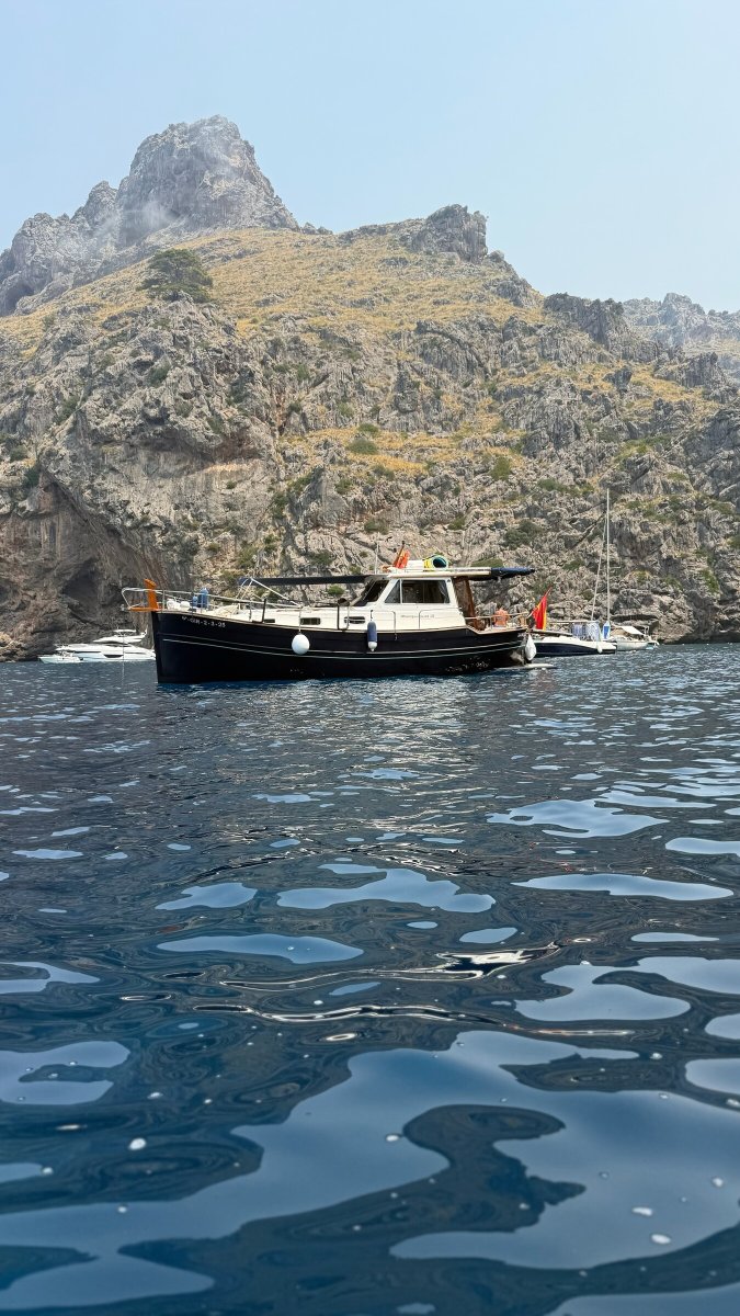 Navega en la Bahía de Valencia en una llaut y descubre sus secretos