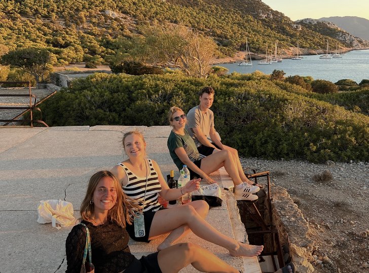 Viaja en catamaran por el Mediterráneo y disfruta de clases de navegación en Atenas