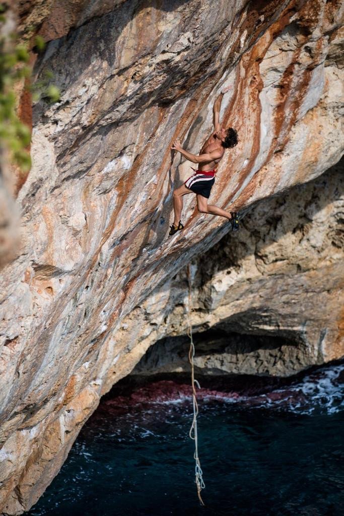 Segelt Mallorca an Bord eines großen Segelschiffs