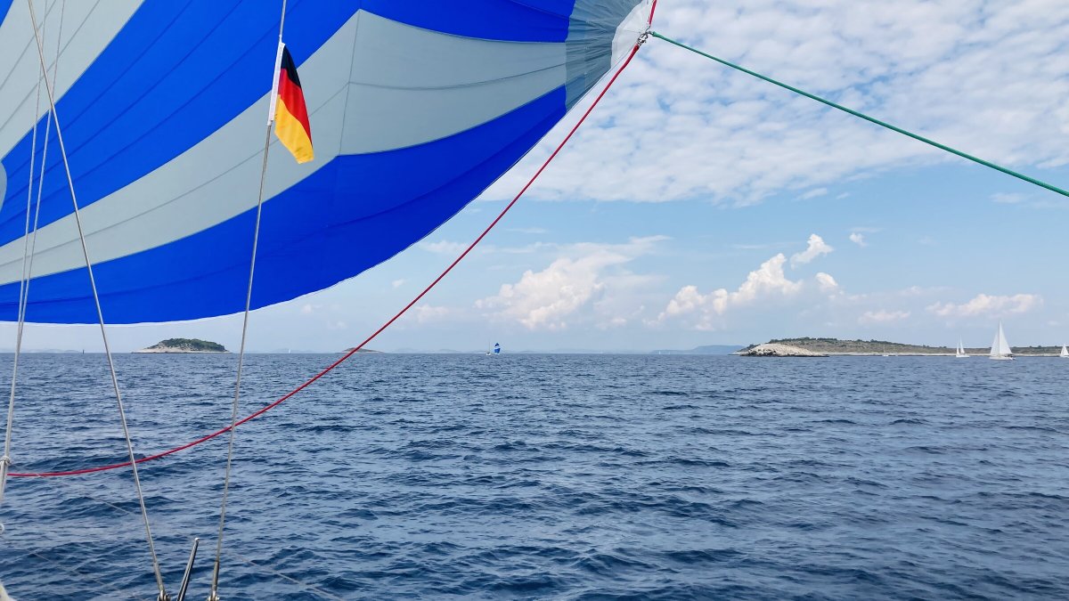 Ottieni la tua certificazione SKS in un viaggio di formazione nell'Adriatico