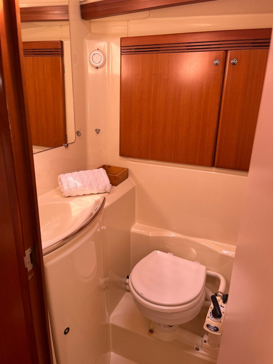 Dufour Yachts - 2 bagni