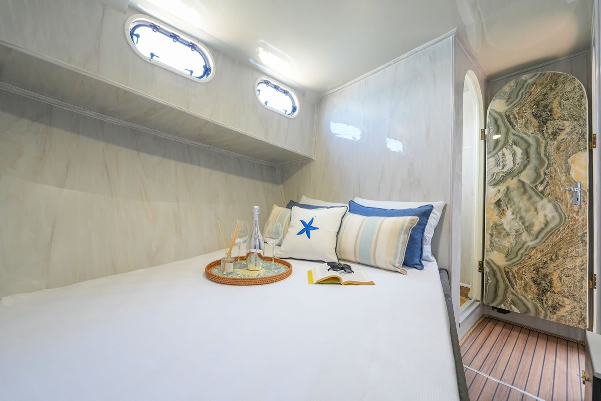 Aegean Yachts - 20 {{i18n.capacity}}