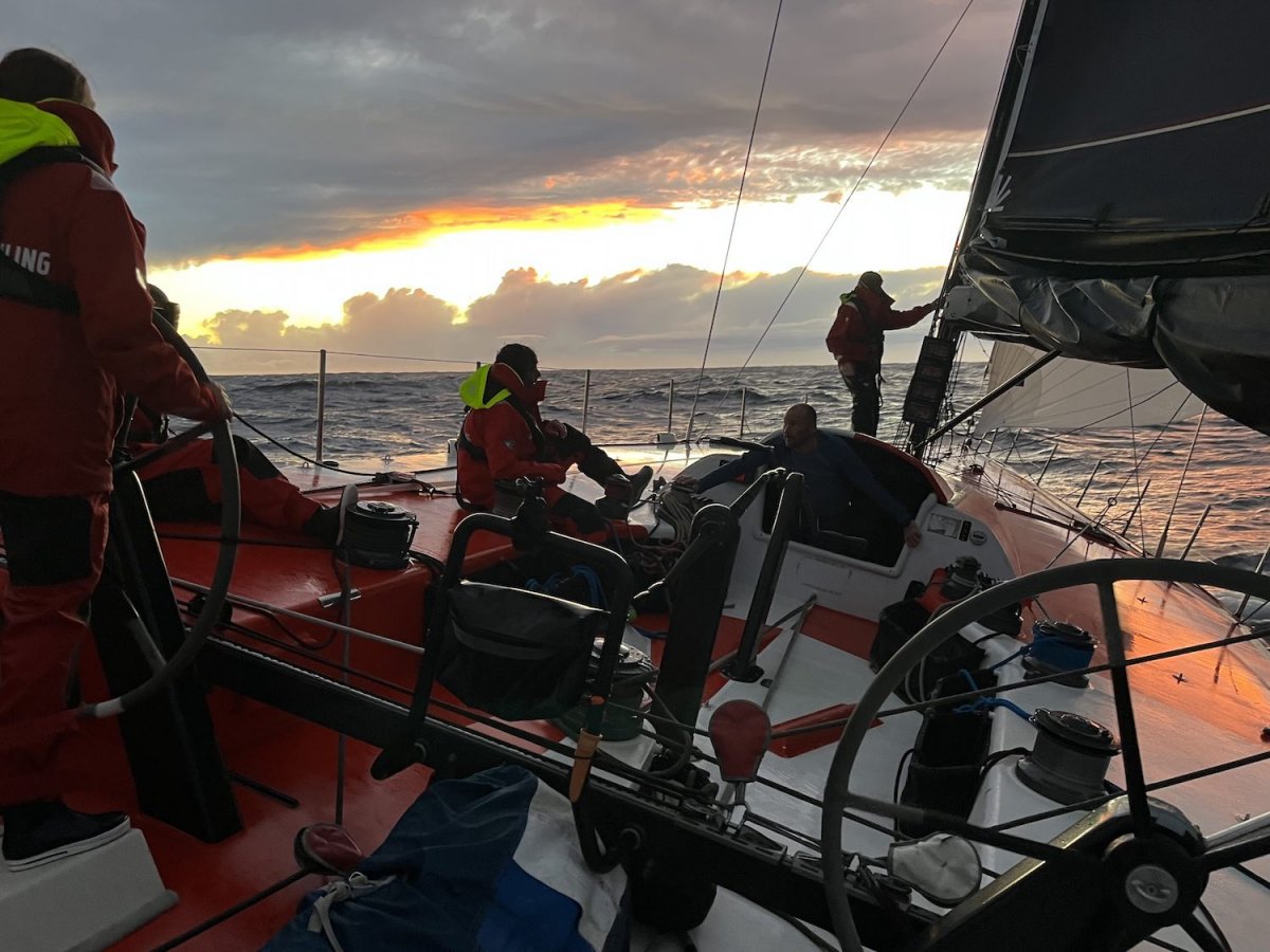 Segelerlebnis über den Atlantik auf einem Volvo 60: Lorient-Kanarische Inseln-Karibik