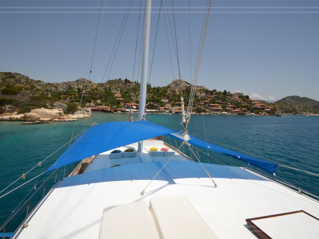 Velero - Custom - 8 cabinas