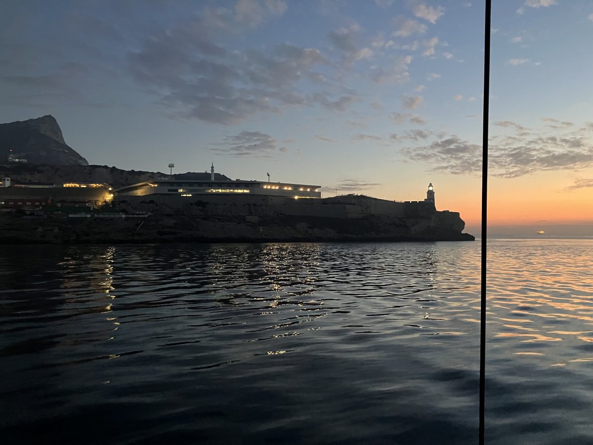 Escapada en barco a lo largo de la costa atlántica