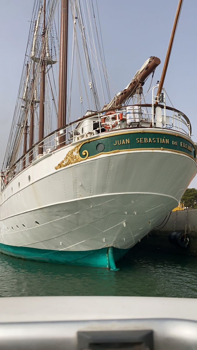 Pasear en barco por Cádiz