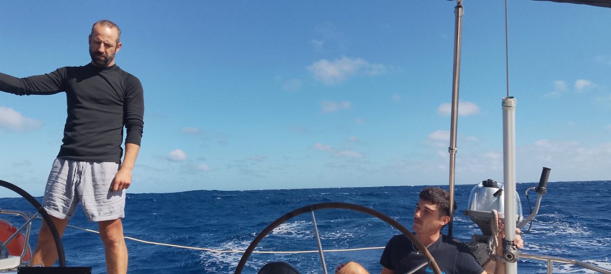 Live a sailing adventure from Denia to Huelva on a boat