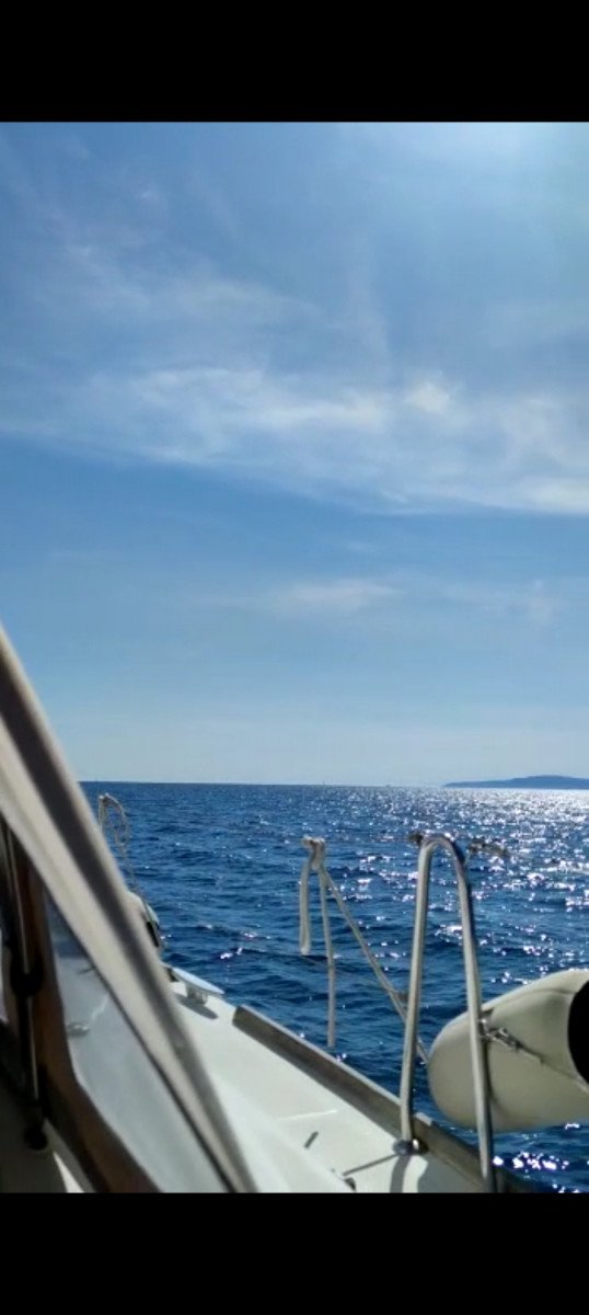 Eine Woche Segeln in den kristallklaren Gewässern der Toskana