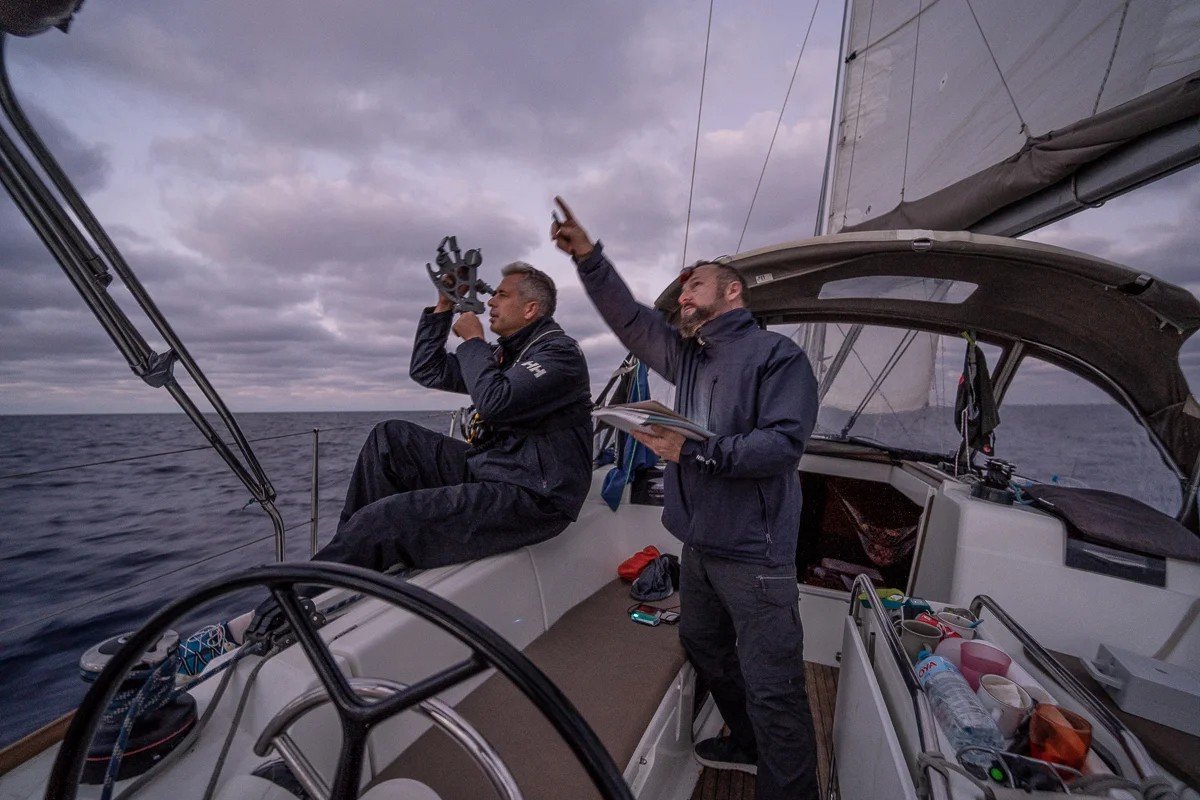 Navigazione in catamarano tra le isole Columbretes