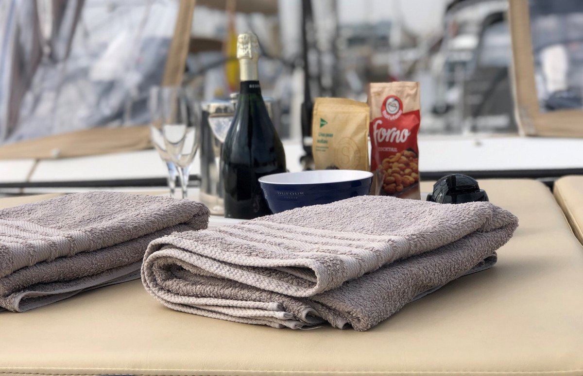 Segelboot - Dufour Yachts - 15.32 {{i18n.meters}}