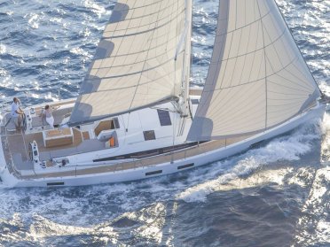 Crossing the Atlantic by fleet: Sint Maarten - Bermuda - Azores - Ibiza
