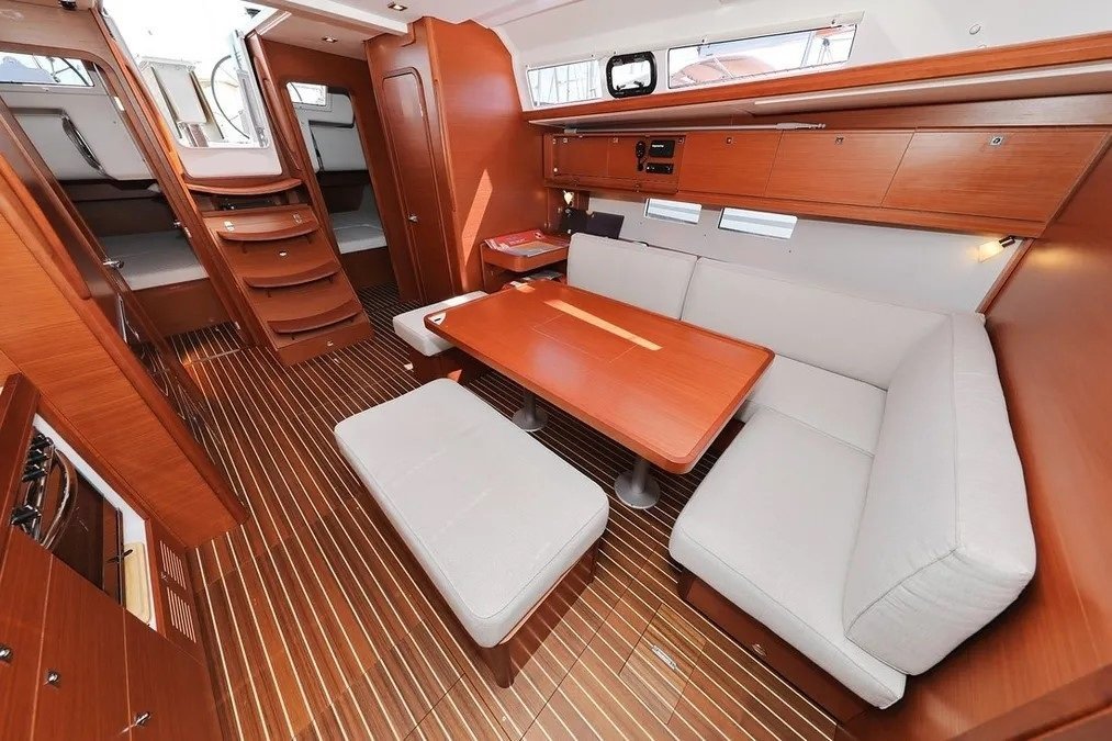 Dufour Yachts - 12 people