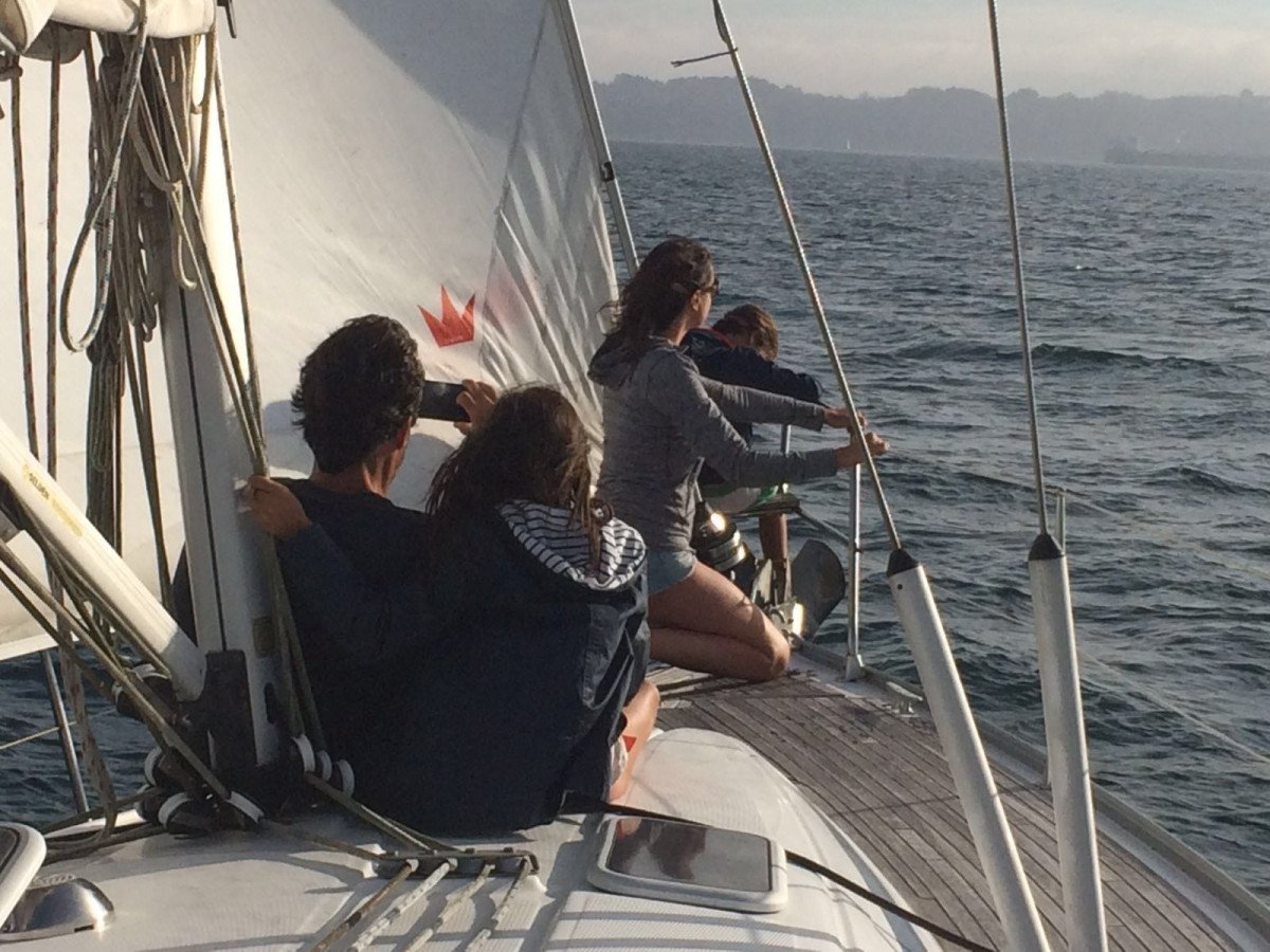 A day of sailing on a sailboat from Sada