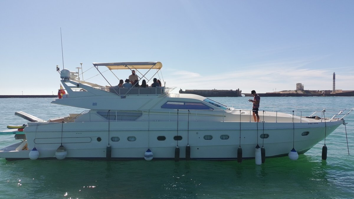 Ferretti - 16.48 meters