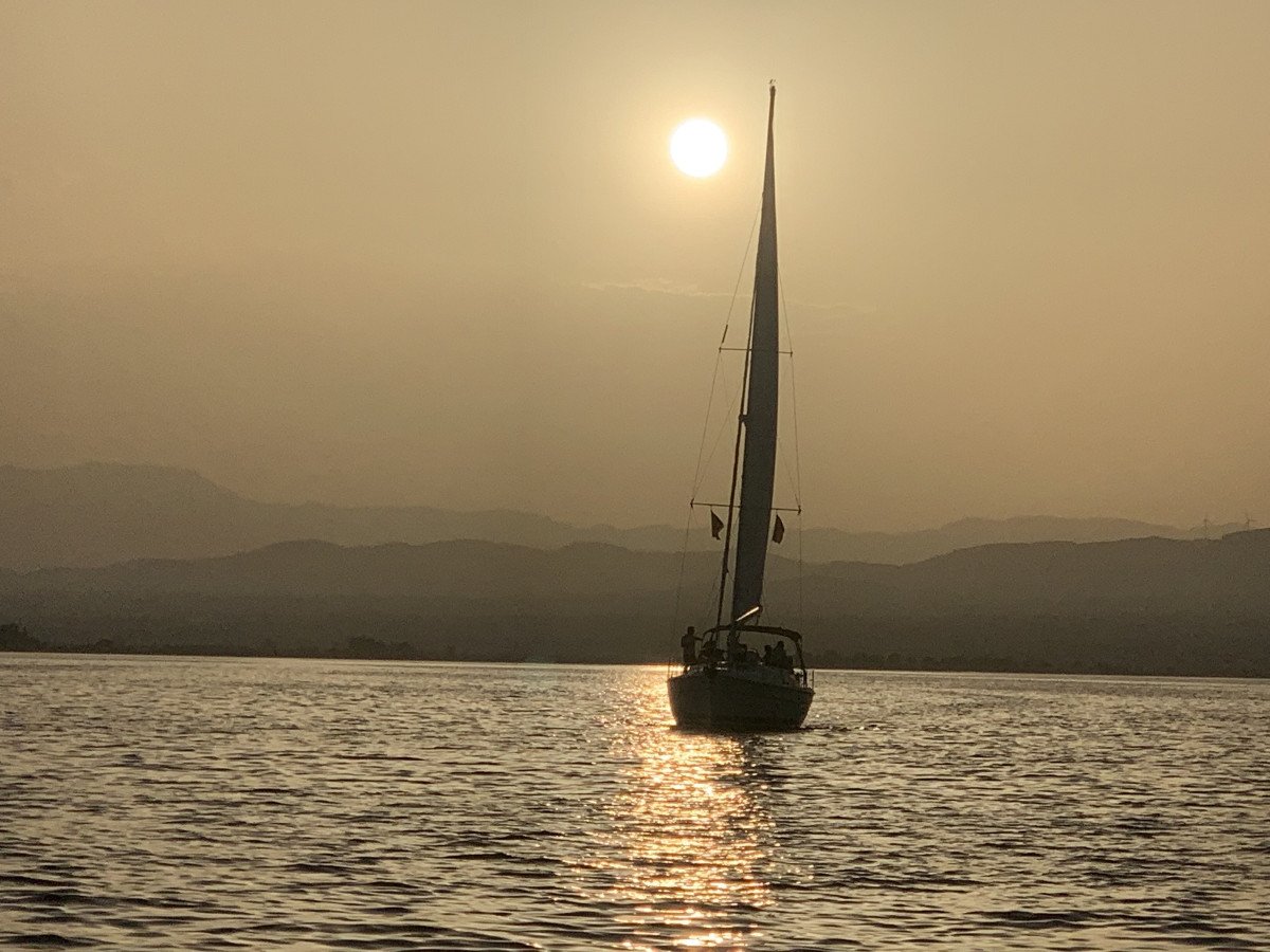 Genießen Sie einen Segelurlaub auf Mallorca ab Costa Dorada.
