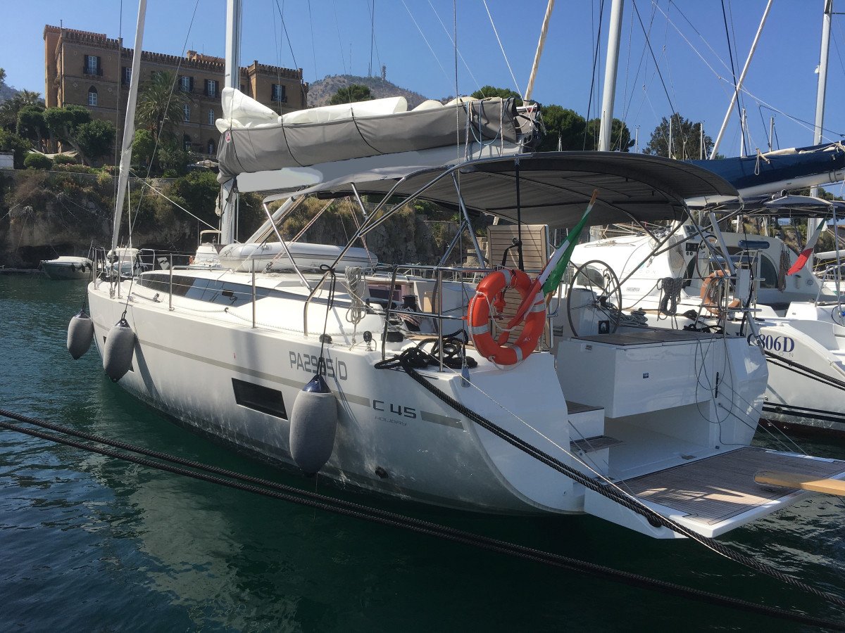 Vacanza alle isole Egadi in barca a vela