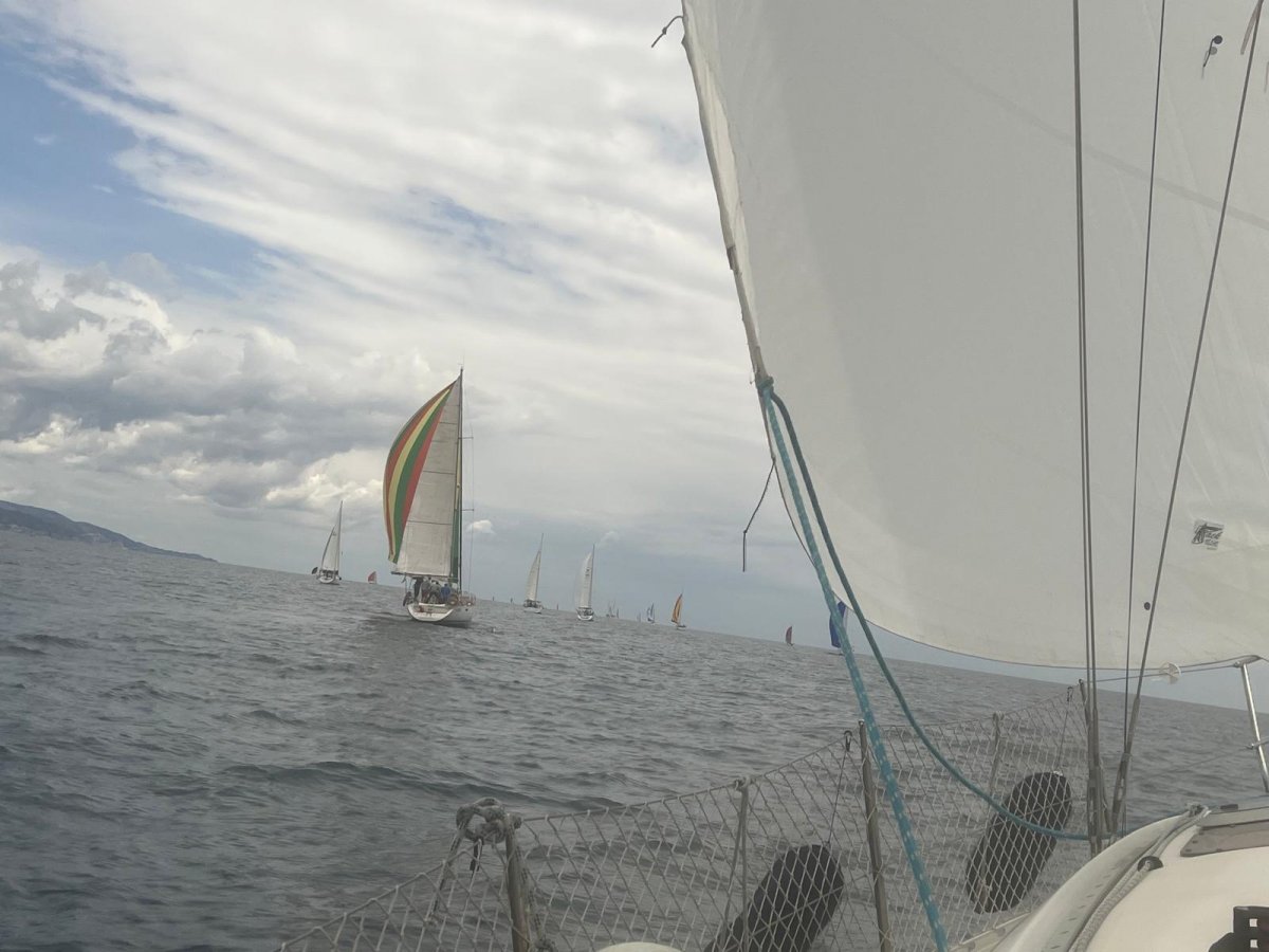 Viaje en barco en la regata social del CN Vilanova