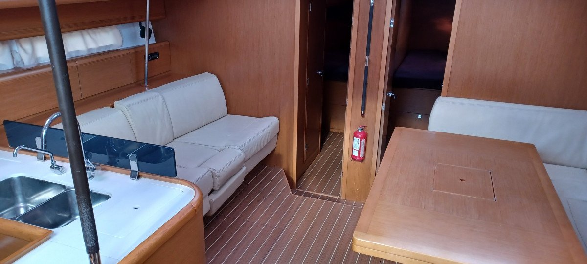 Jeanneau - 17 {{i18n.meters}}