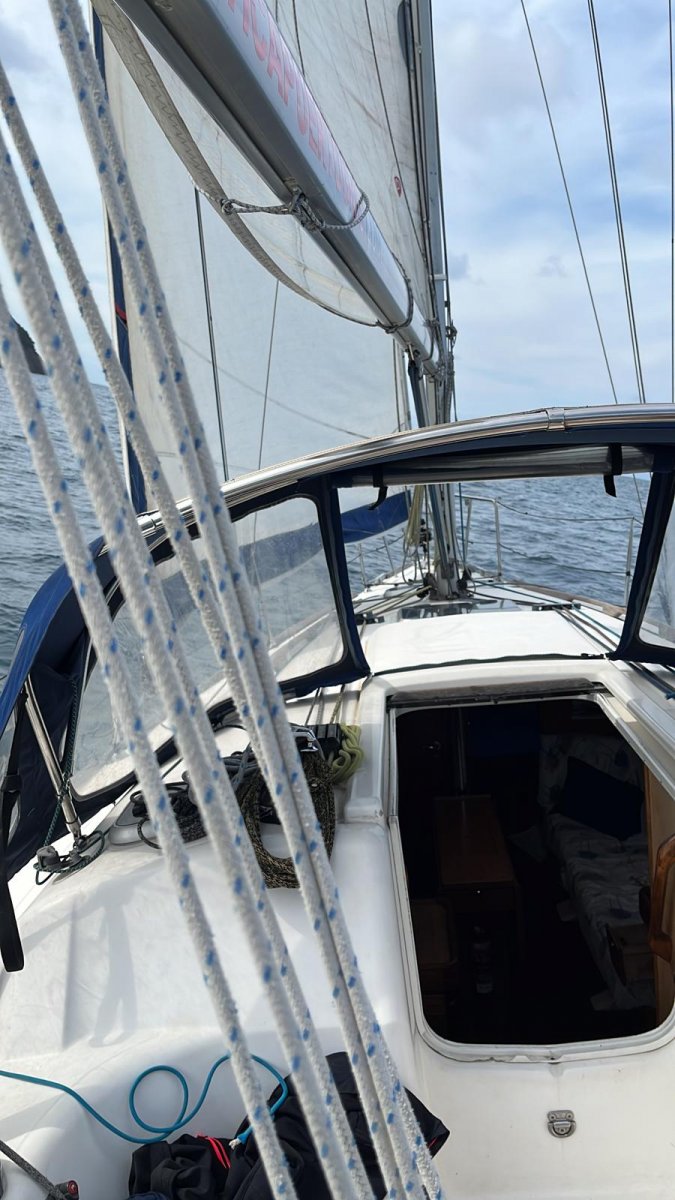 Erkunde die spanische Küste mit unseren Segelkursen