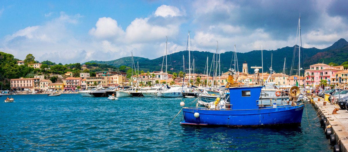 Weekend a vela nel mare blu dell'Isola d'Elba