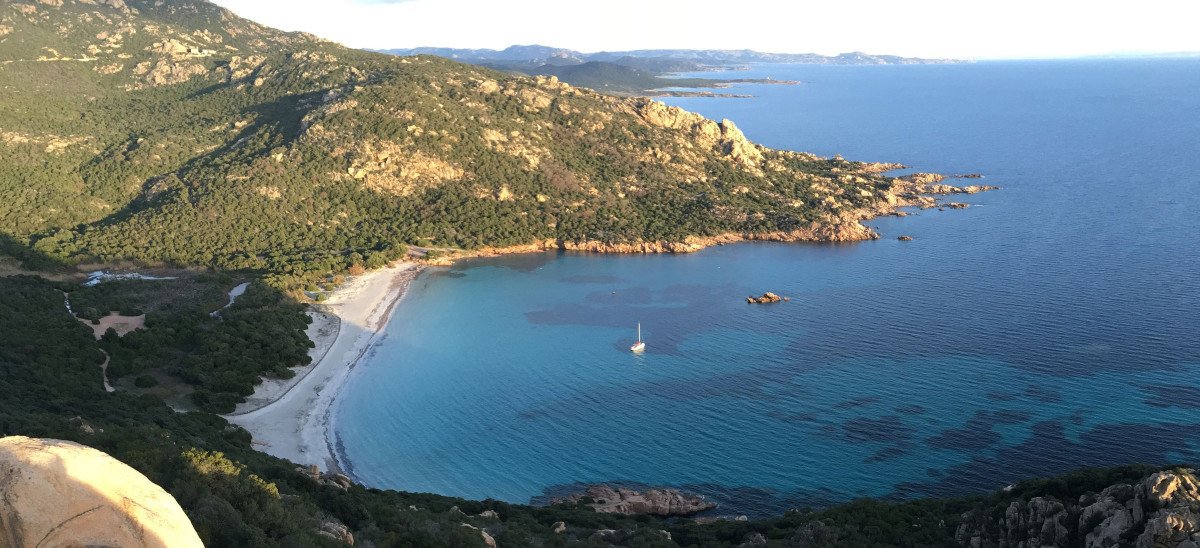 Viaje de navegación por el norte de Cerdeña y Córcega