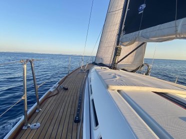 Segeln Sie und sehen Sie die Skyline von Barcelona auf einem exklusiven Segelboot