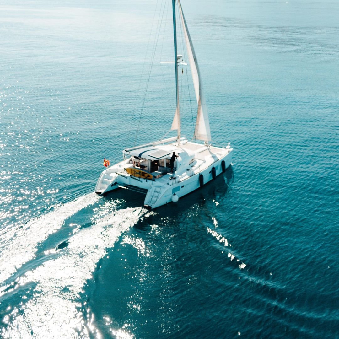 Learn to sail with our practices in Marbella