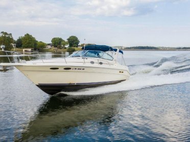 Sea Ray - SunDancer 330