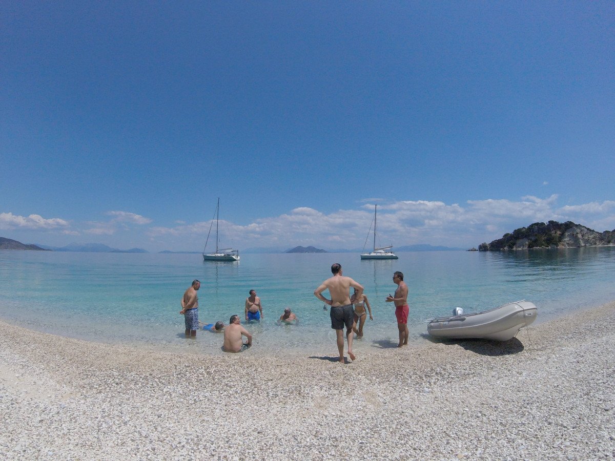 Disfrutar de la puesta de sol en las Islas Jónicas de Grecia