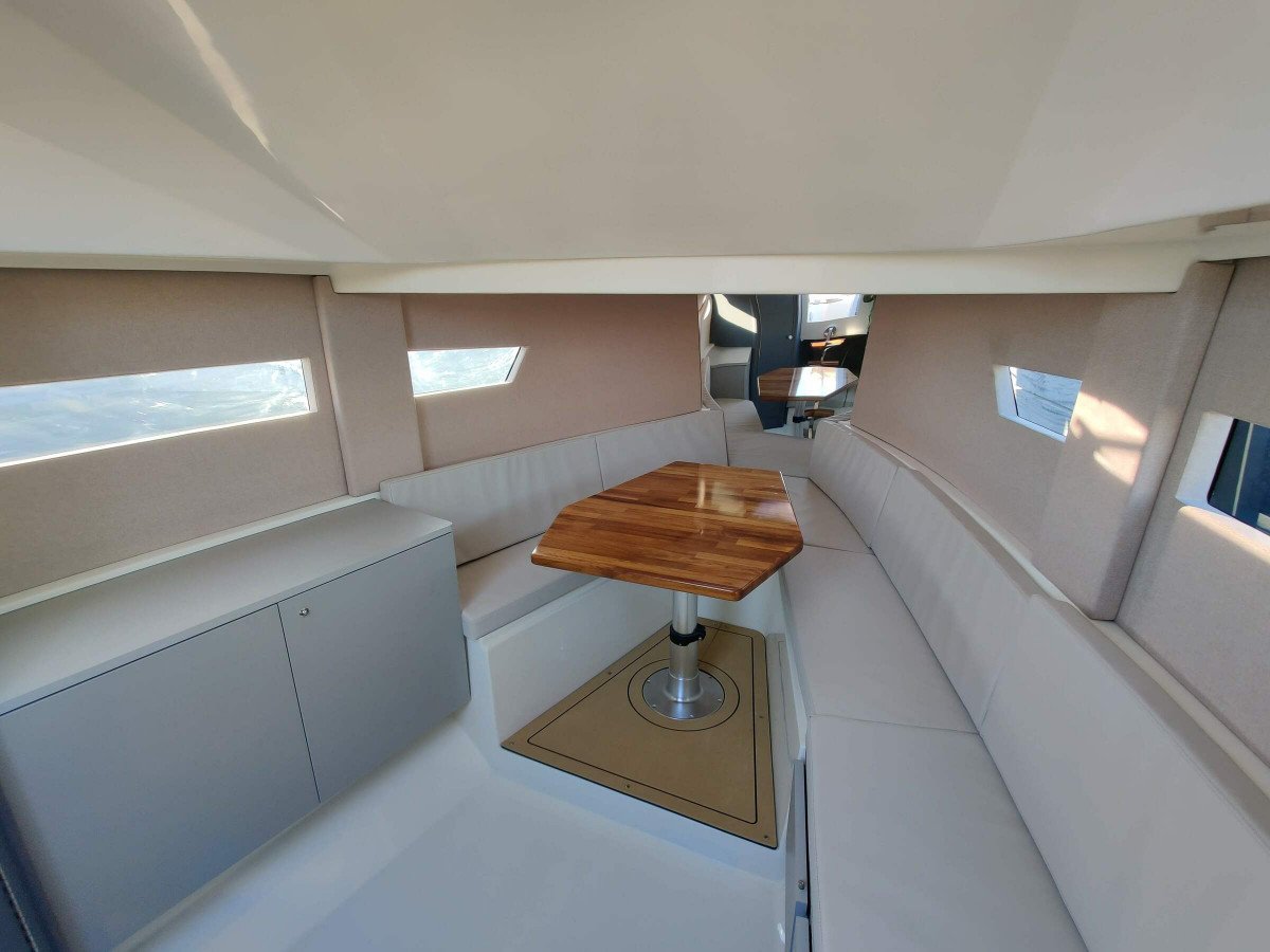 Nuva Yachts - 2 cabine