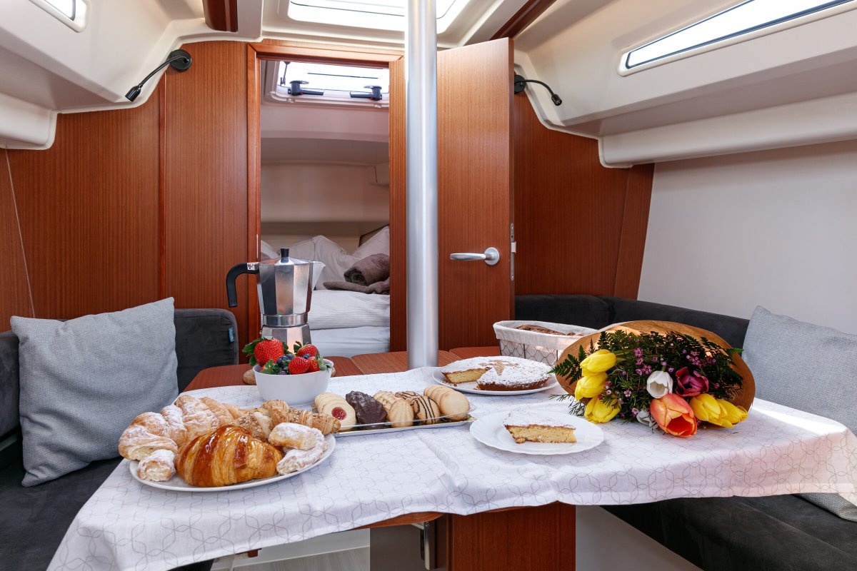 Explora en velero Hanse 315