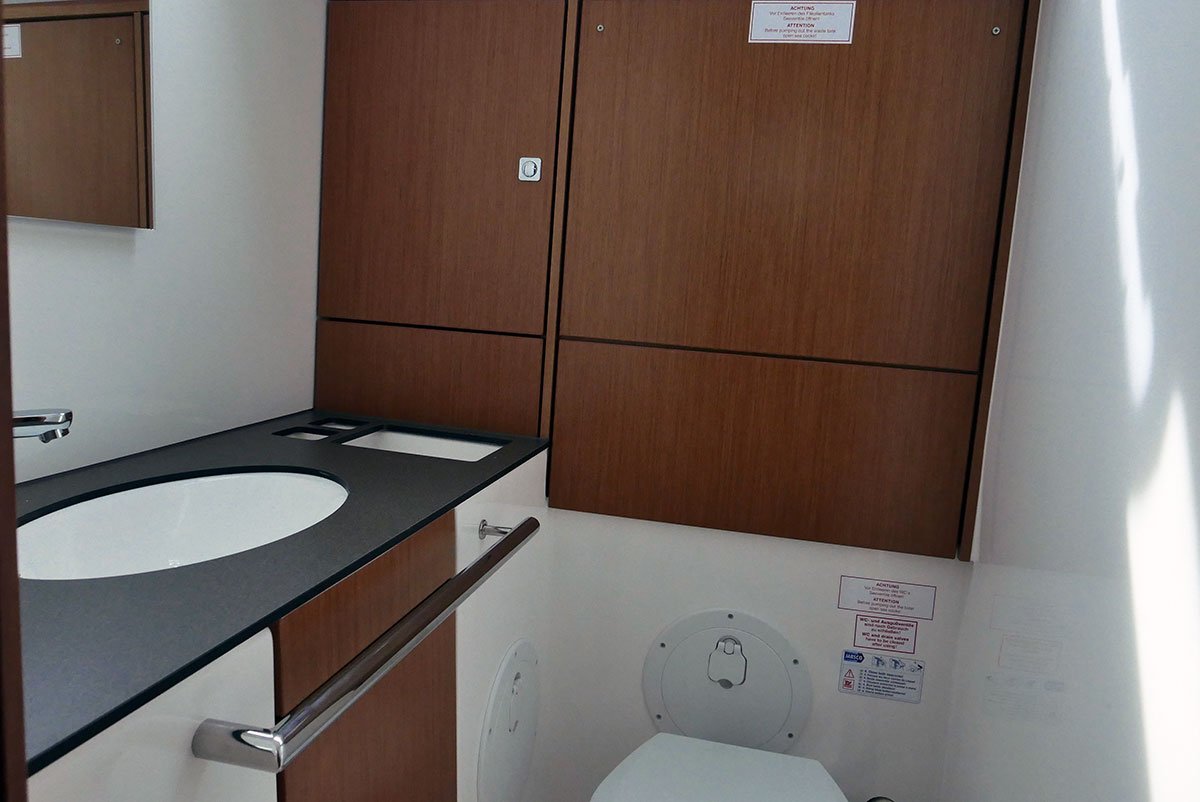 Erleben Sie die Segelerfahrung auf einem Yacht in der Toskana.