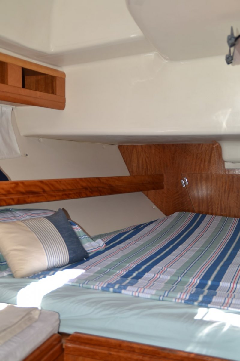 Explore the crystal-clear waters and unspoiled beaches of the Valencian coast on a boat trip