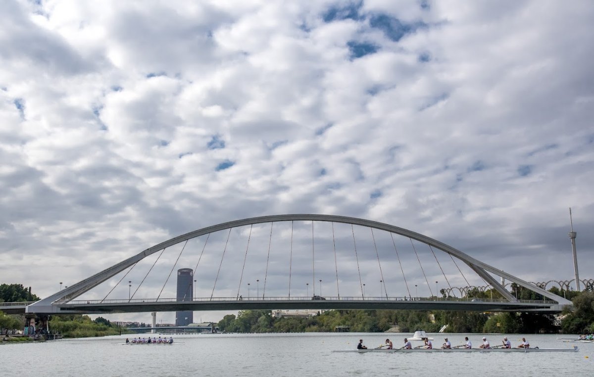 Enjoy the views of the Guadalquivir from a boat