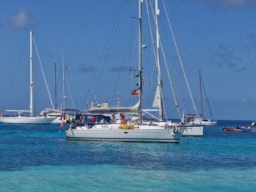 Sail on a sailboat from Martinique to Saint Vincent and the Grenadines