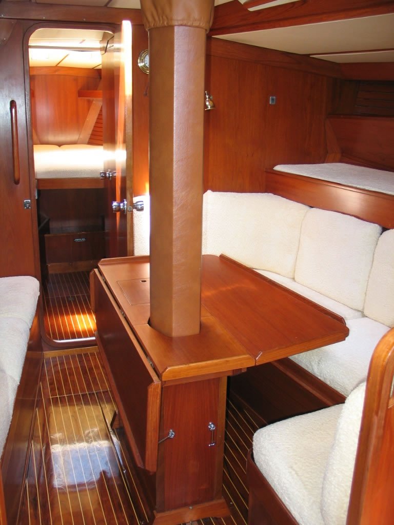 Sailboat - Swan NewPort - 3 cabins