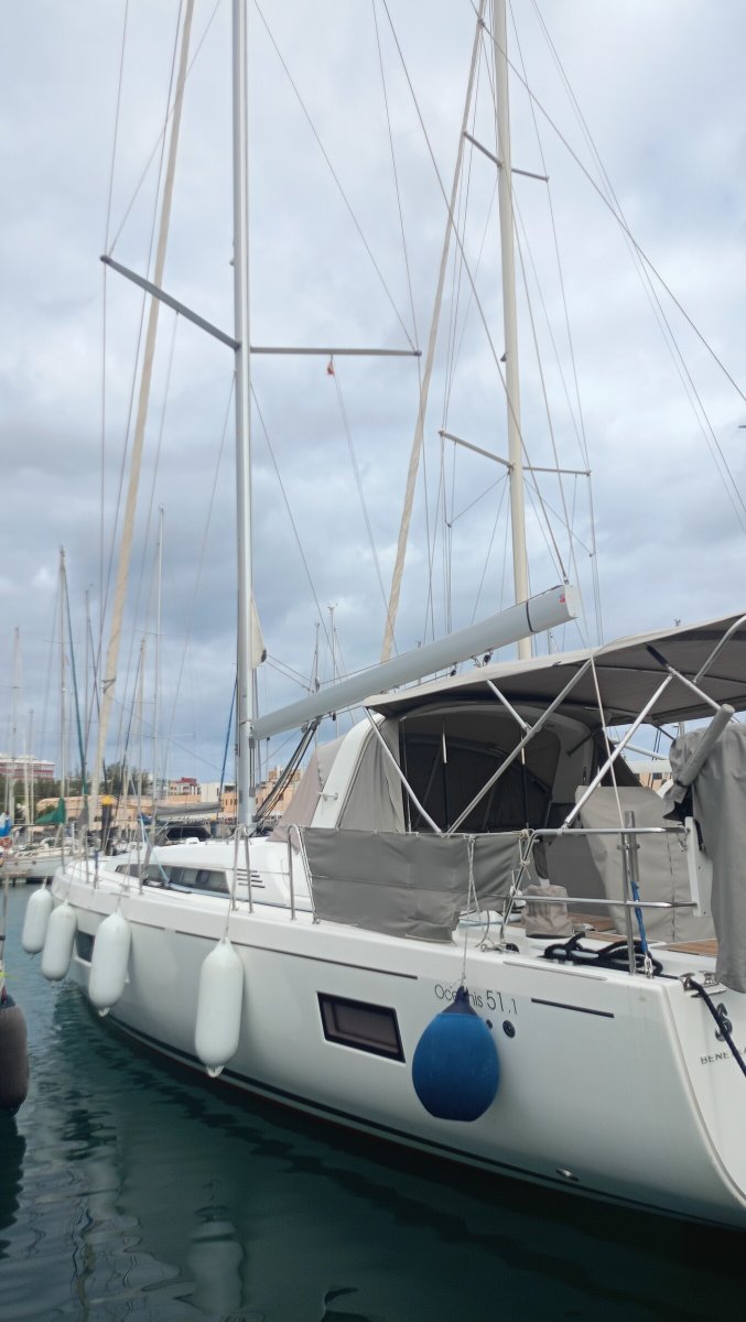 Navigation experience with aperitif in Garraf