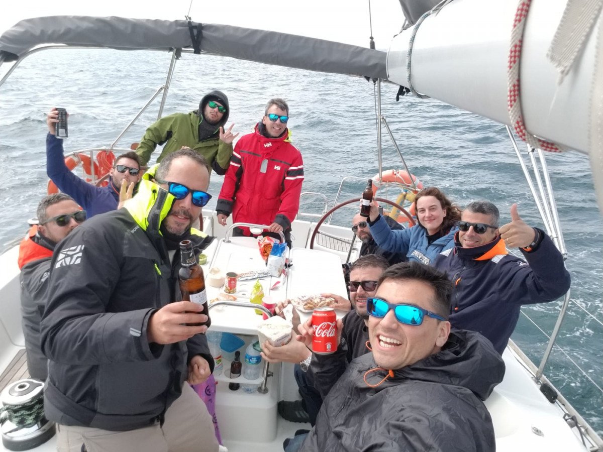 Get your sailing license in Barcelona