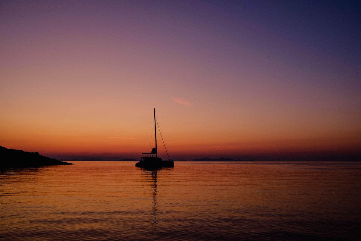 Sailing experience for families in Greece