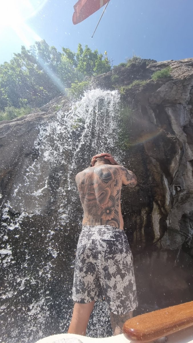 Gemme Nascoste di Capri: Scoperte in Barca