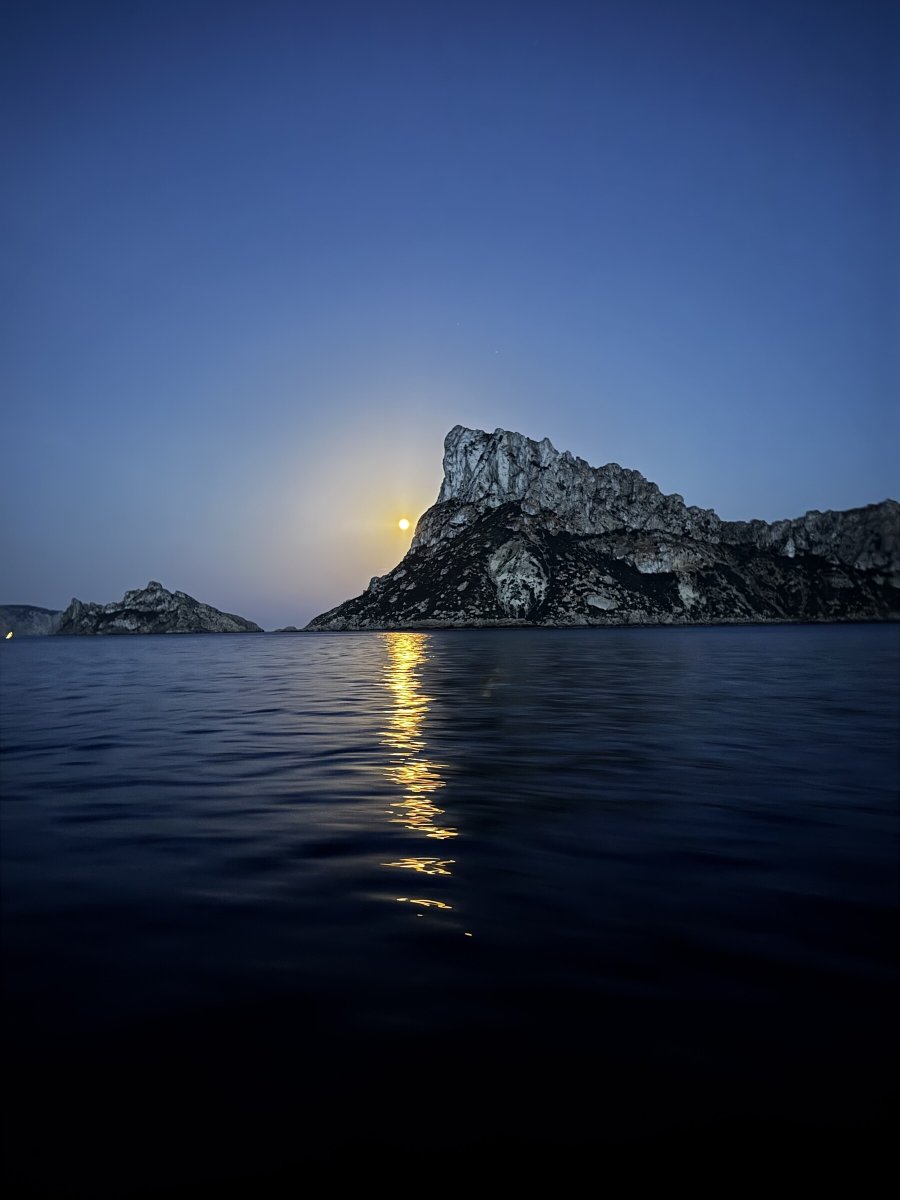 Sailing Tour in the Mediterranean: Gibraltar Bay and Sardinia