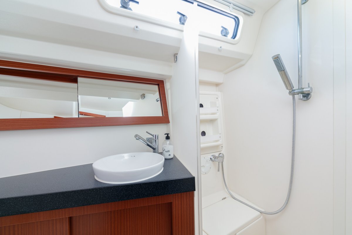 Hanse - 12 {{i18n.meters}}