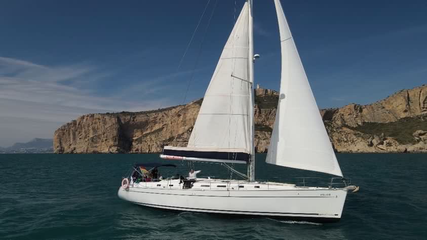 Sfidare il mare navigando intorno alla Corsica