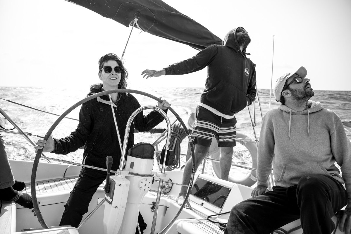 Hone sailing techniques in an intensive course