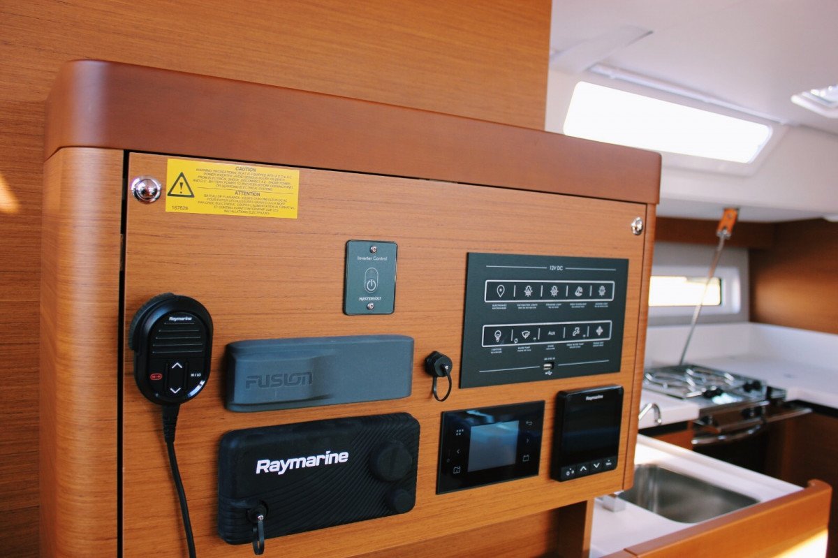 Velero - Jeanneau - Sun Odyssey 490