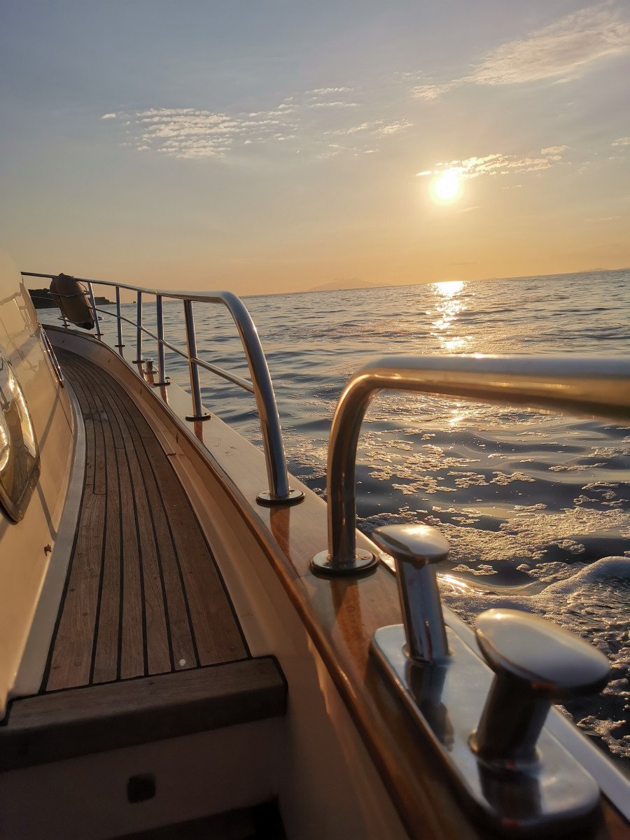 Enjoy the Beauty of Capri Coastline